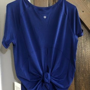 Lululemon Open up tie back tee
